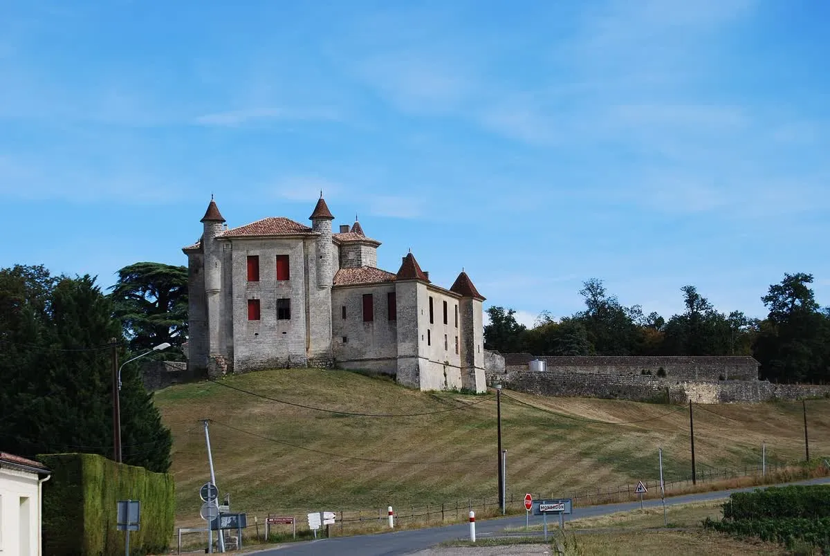 Le château de Monbadon à Puisseguin, inscrit aux monuments historiques
