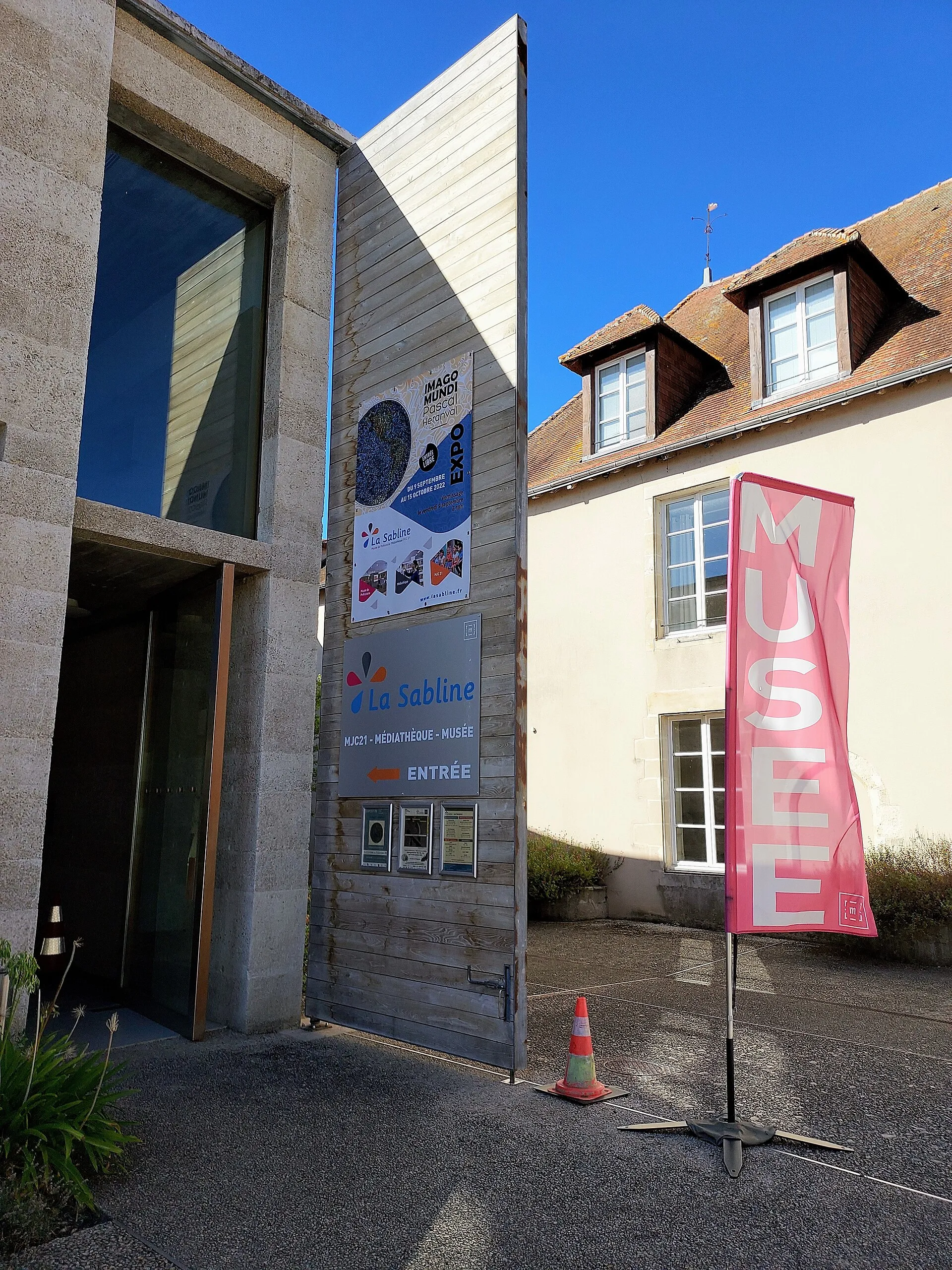 Le musée de Préhistoire de Lussac-les-Châteaux, installé dans l'ensemble de La Sabline